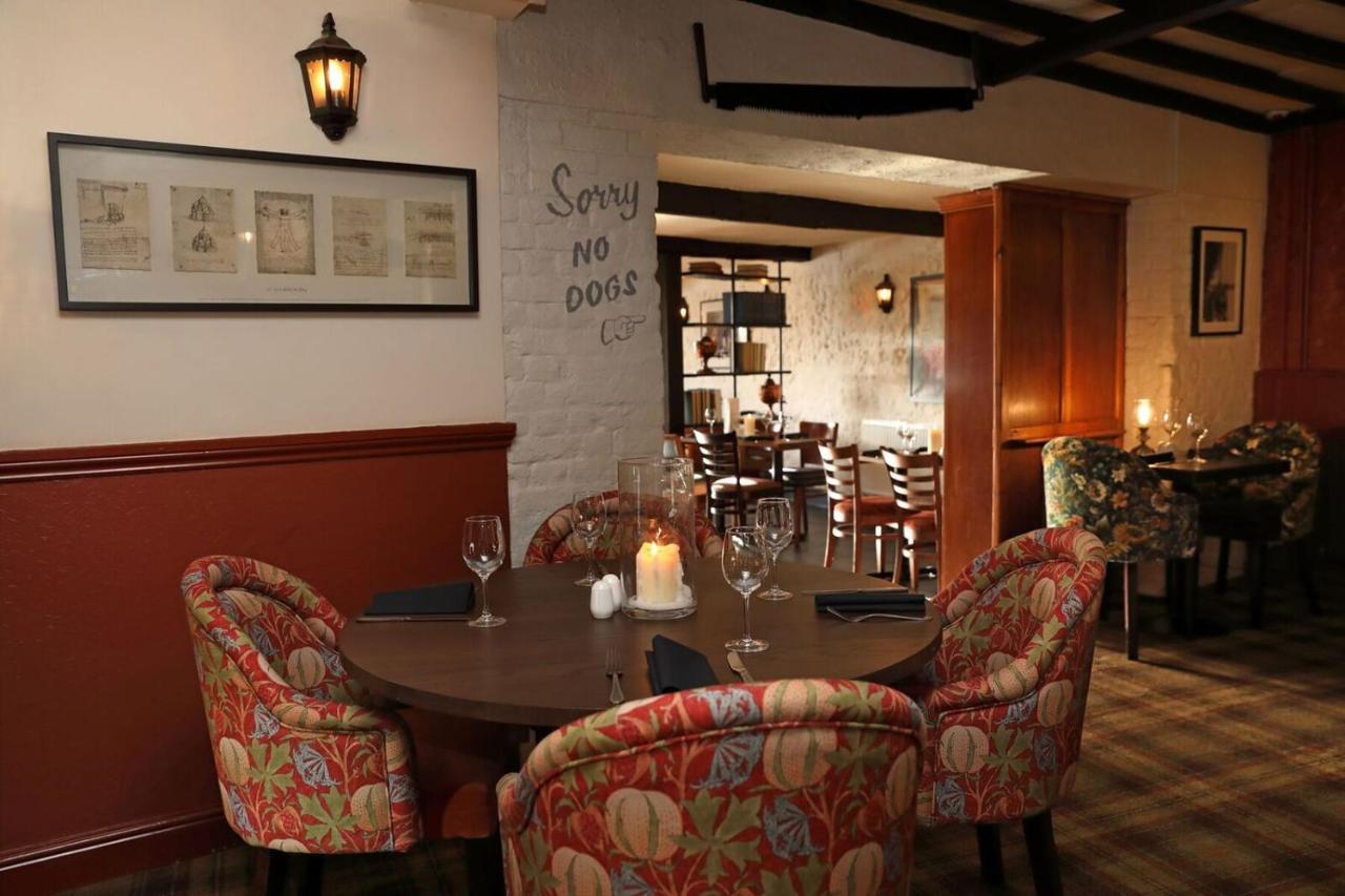 The Rising Sun Hotel Coltishall Eksteriør billede