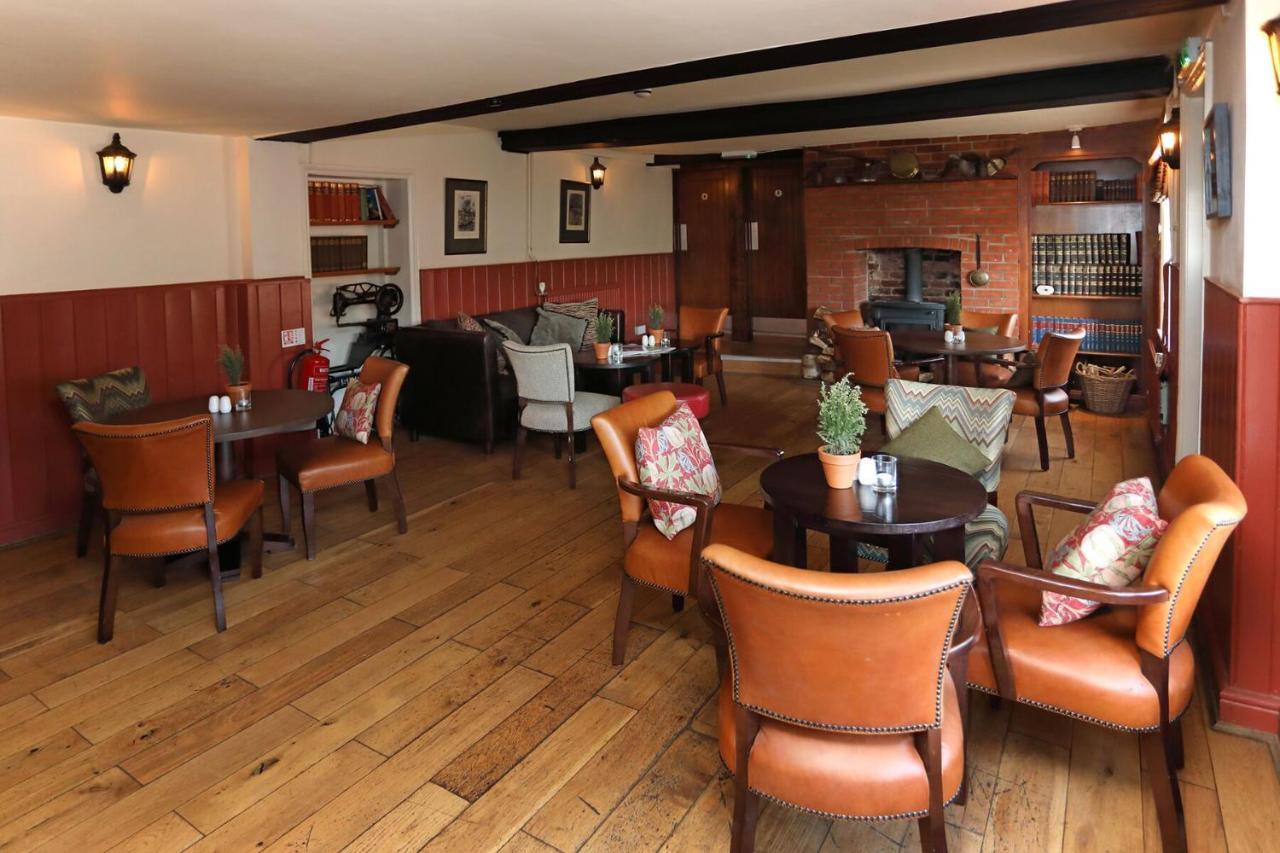 The Rising Sun Hotel Coltishall Eksteriør billede