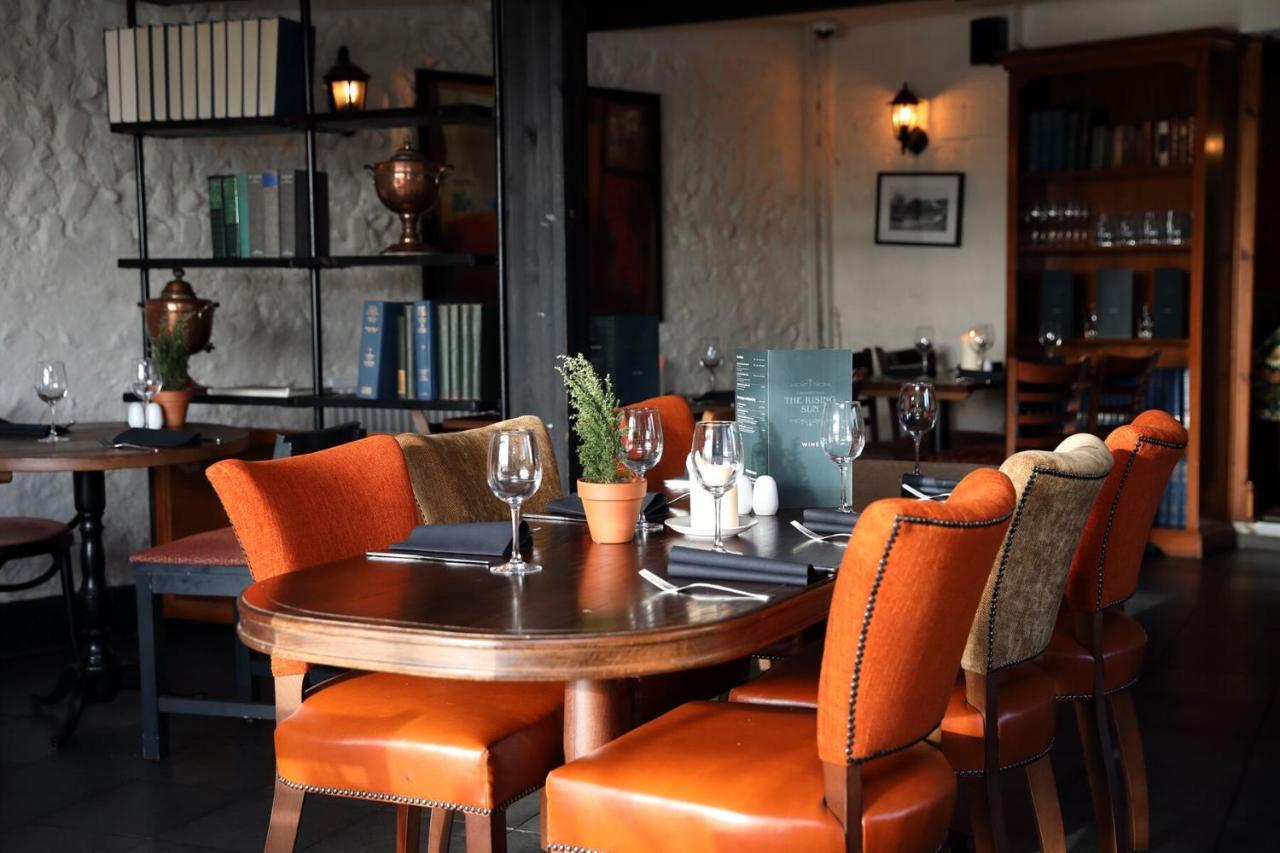 The Rising Sun Hotel Coltishall Eksteriør billede