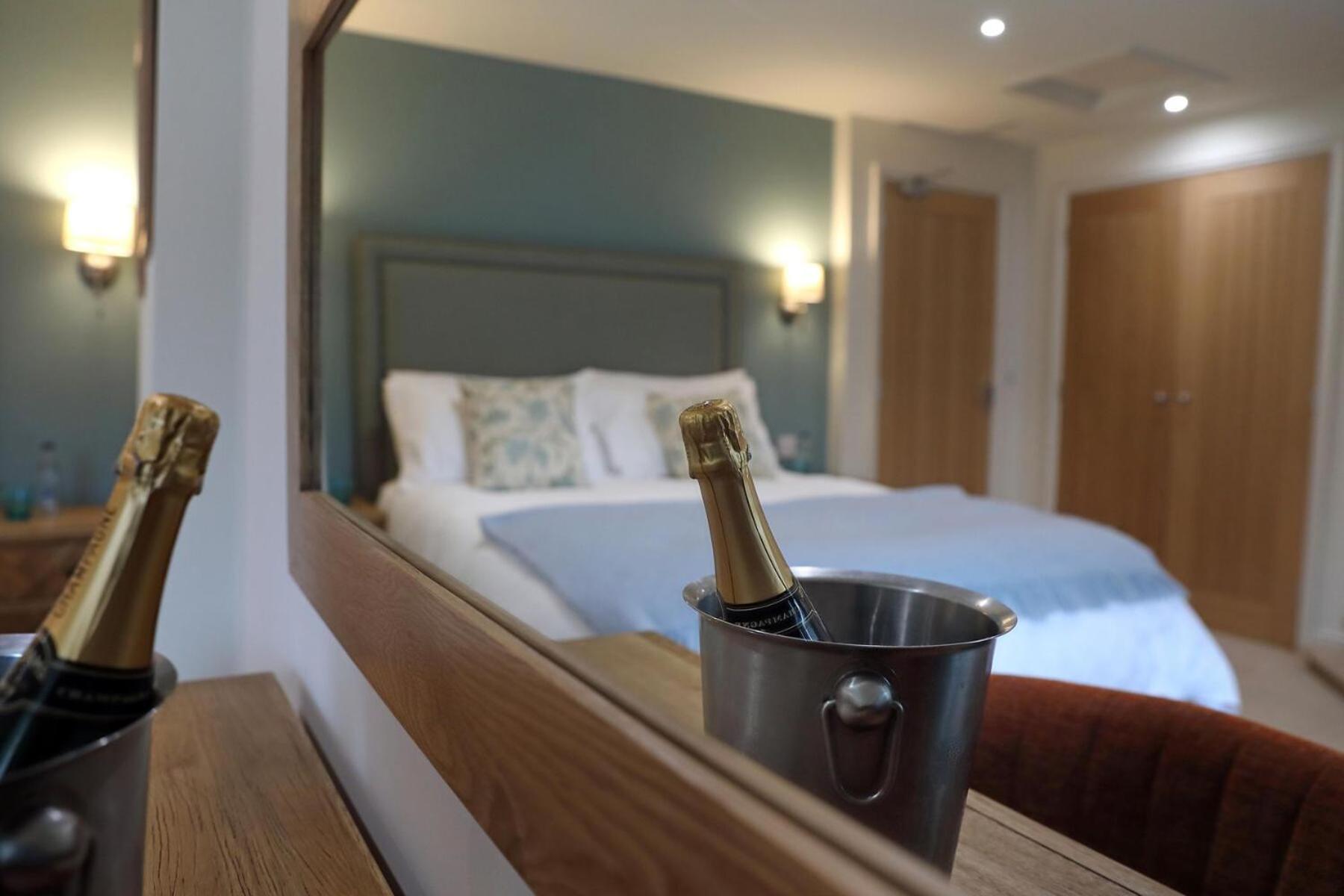 The Rising Sun Hotel Coltishall Værelse billede